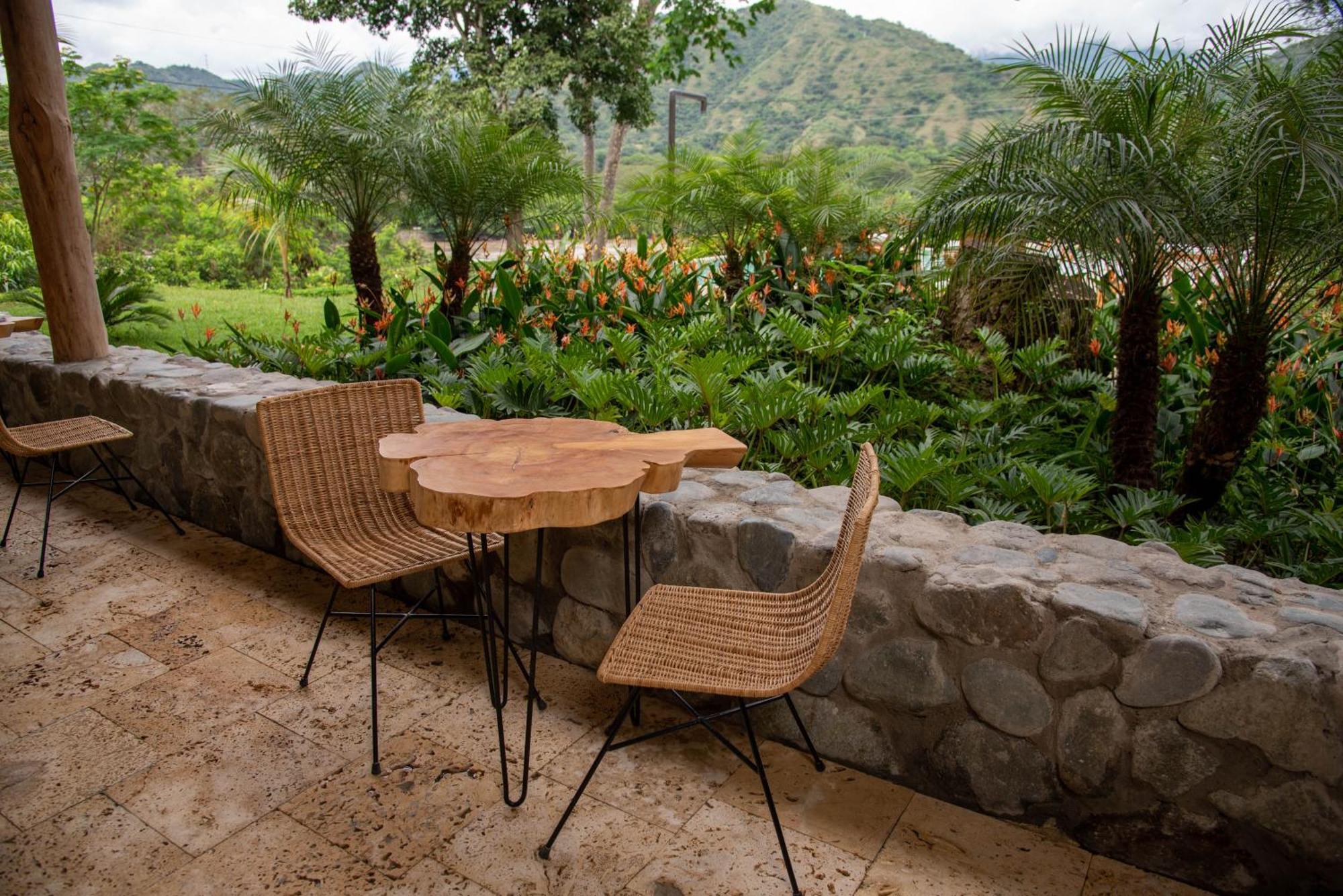 Nativa Refugio Escondido Hotel ซานตาเฟเดอันตีโอเกีย ภายนอก รูปภาพ